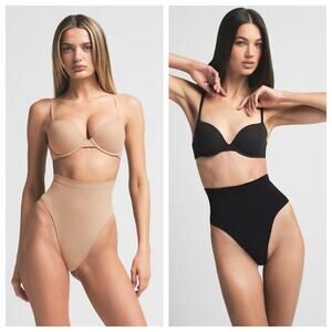 Skims Bundle of 2 Seamless Sculpt Thong Onyx and Clay Size Medium